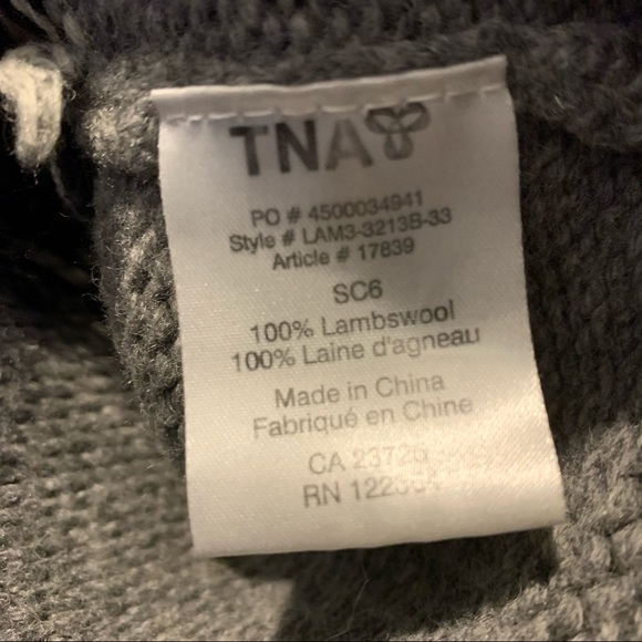 TNA Sea to Sky Real Wool Sweater - Picture 2 of 3